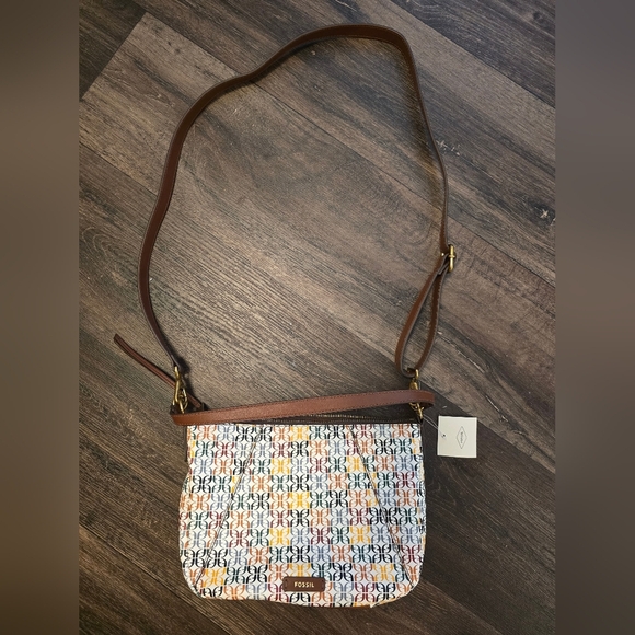 NWT Fossile Skylar Crossbody White Multi - Picture 1 of 5